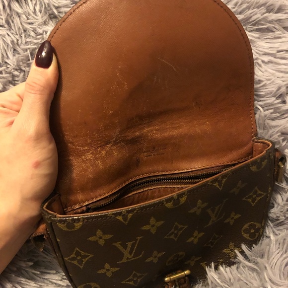 Louis Vuitton - Picture 4 of 4